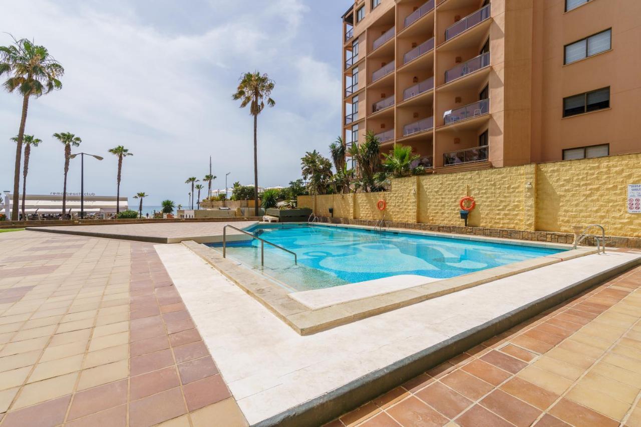 First Line , Cosy And Comfortable + Swimming Pool Торремолинос Экстерьер фото