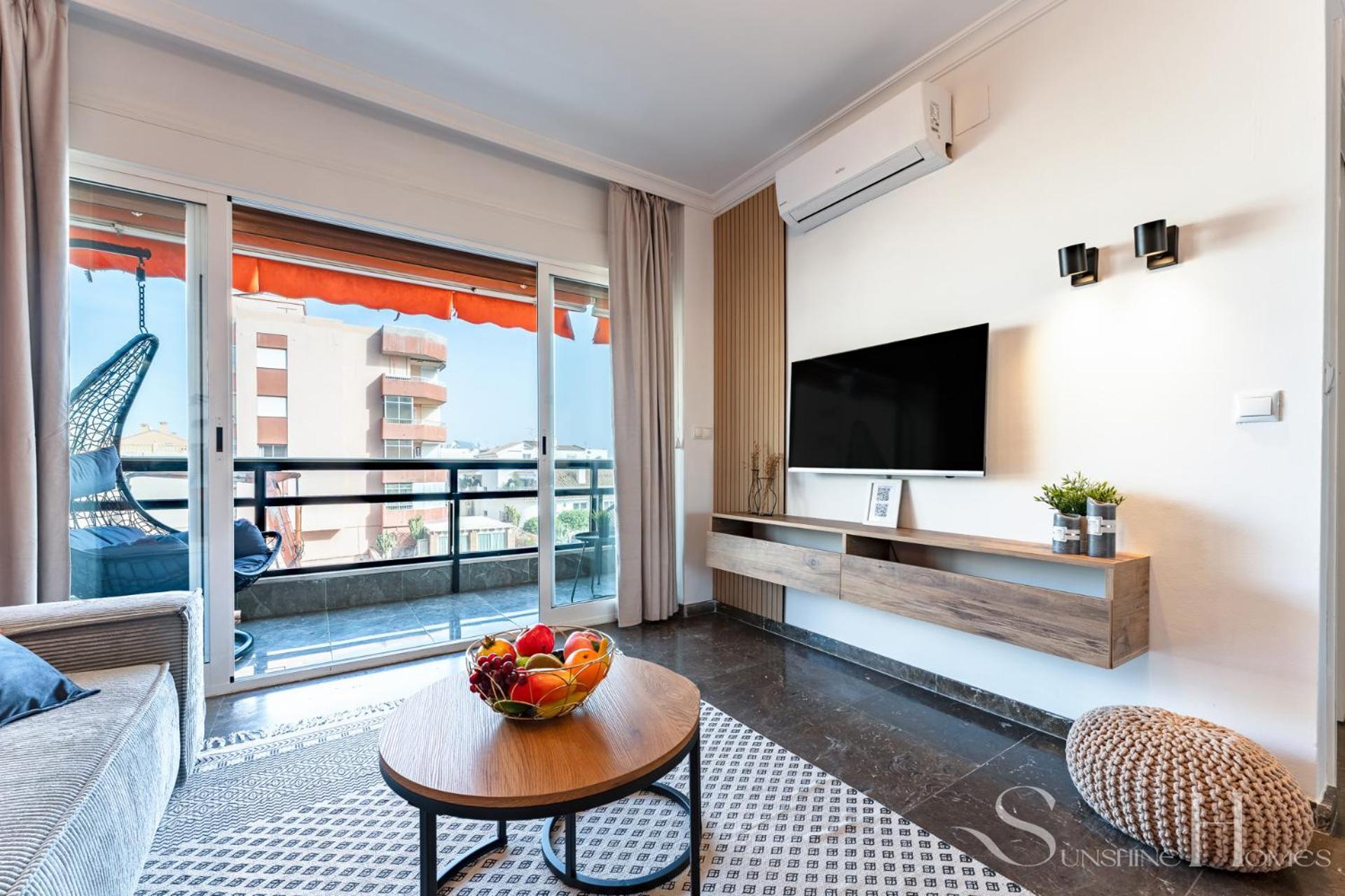 First Line , Cosy And Comfortable + Swimming Pool Торремолинос Экстерьер фото